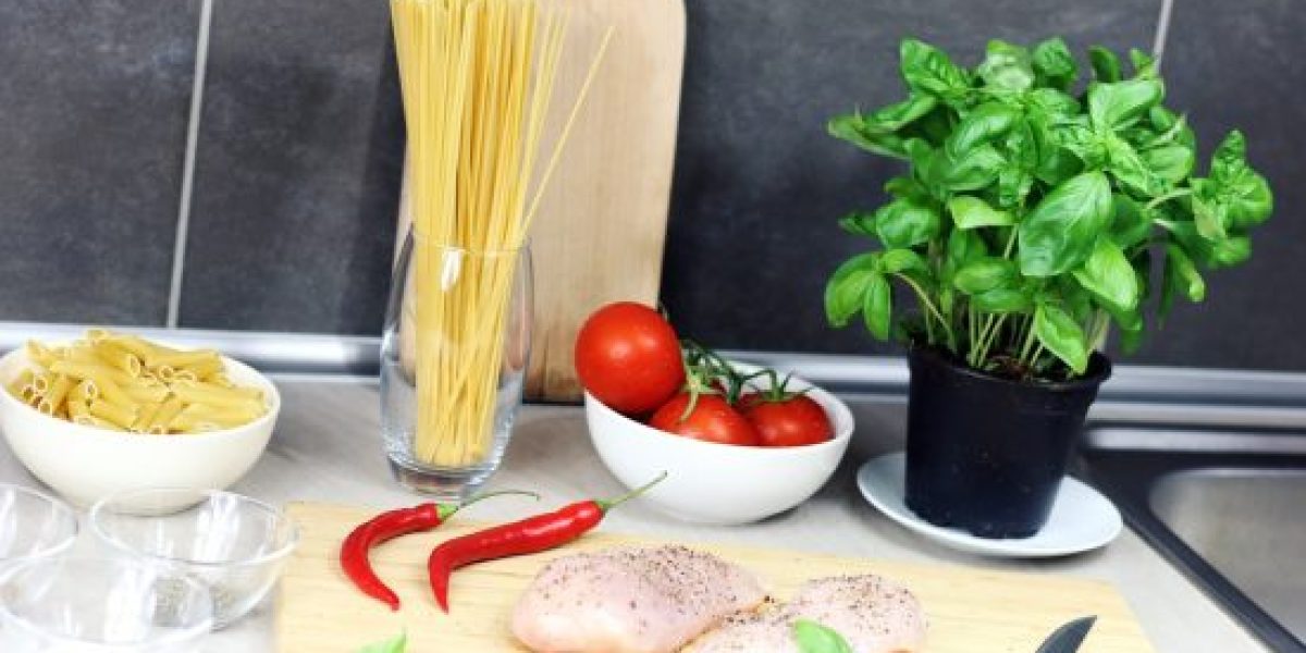 food-lunch-meal-tomatoes-r5lxqdoptihqhj2a04nxc920bb2osonne7juqckg8c